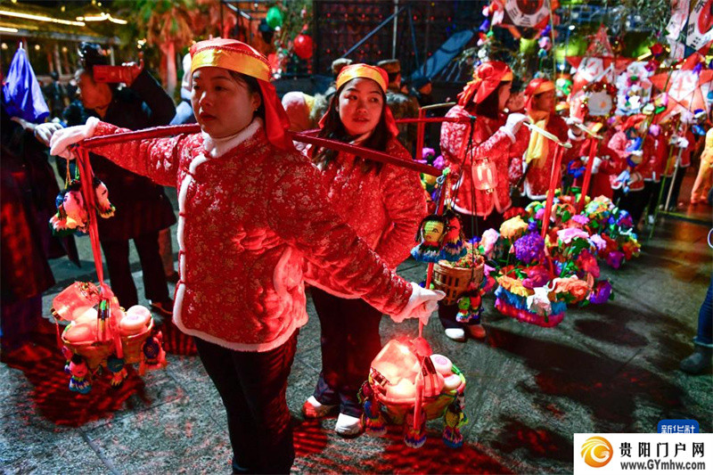 百龙竞技,苗族“舞龙嘘花”闹元宵(图8) 百龙竞技,苗族“舞龙嘘花”闹元宵(图8)