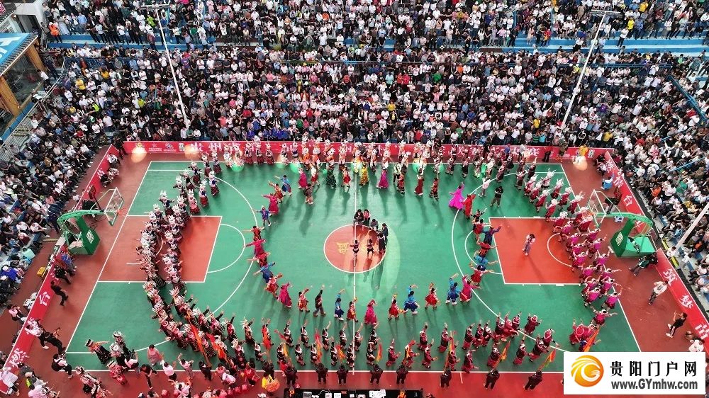 黔东南州代表队卫冕成功 奖品依然“村味儿”十足(图7) 黔东南州代表队卫冕成功 奖品依然“村味儿”十足(图7)