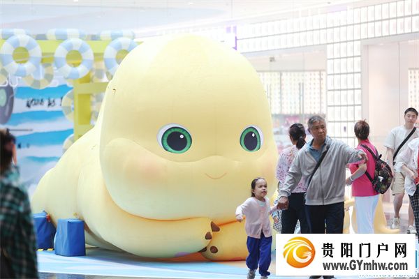 花果园方圆荟·海豚广场开业(图5) 花果园方圆荟·海豚广场开业(图5)