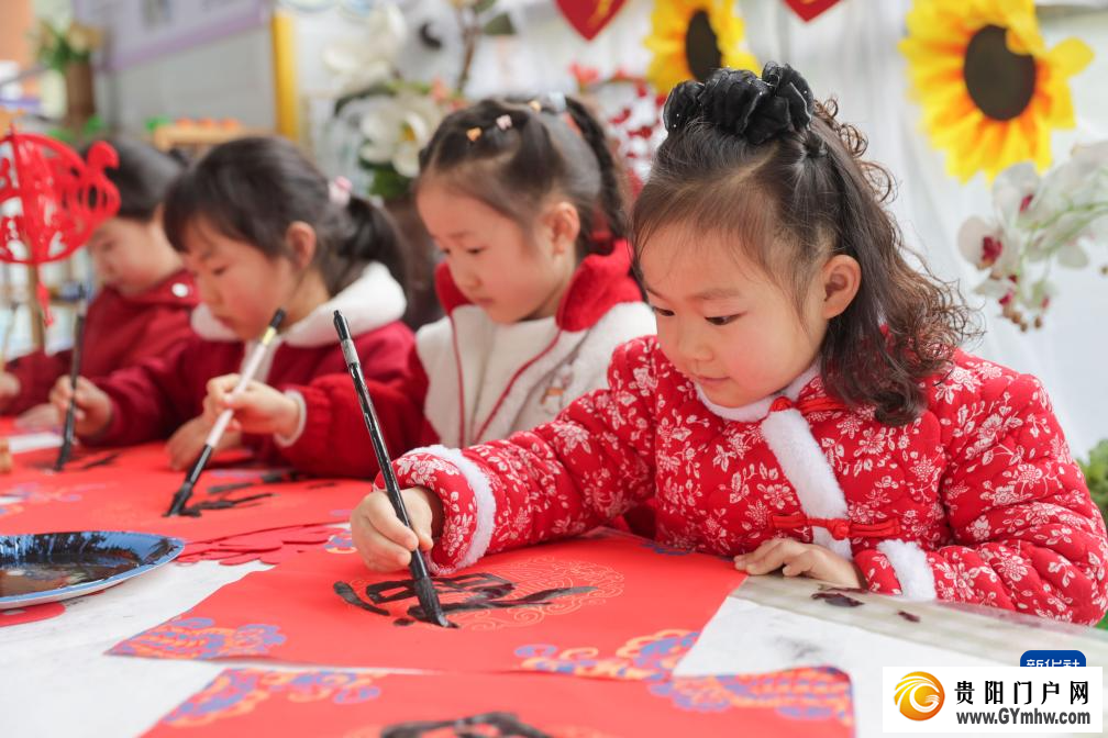 多彩活动迎新年(图1)